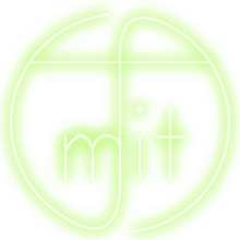 モガド・フィットの円形のロゴマーク